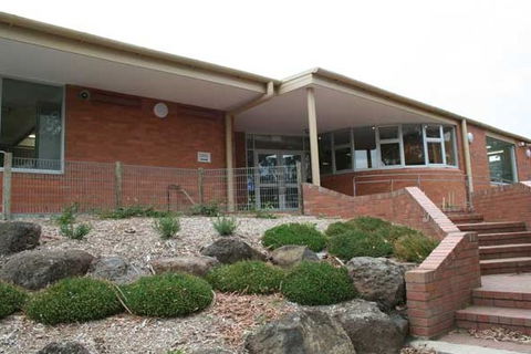 Holy Saviour Primary School - Melbourne School 1