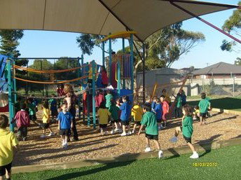 Queen Of Peace Parish Primary School - Melbourne School 3