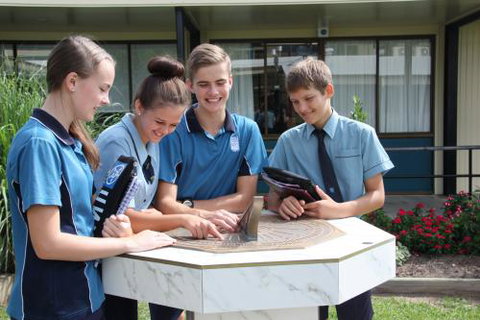 Mercy College Mackay - Melbourne School 2