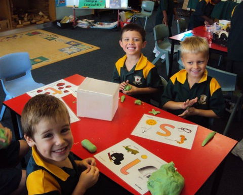 Sacred Heart Primary School Booval - Melbourne School 1