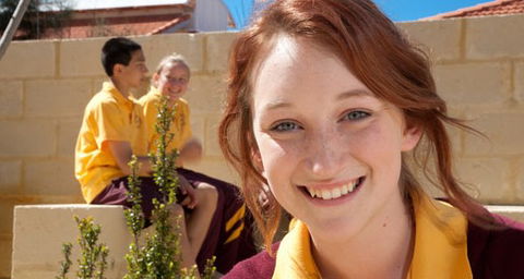 Mandurah Catholic College - Melbourne School 4