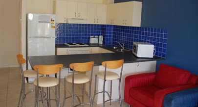 Varsity Apartments - Melbourne School 1