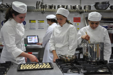 Gilroy Catholic College - Melbourne School 4