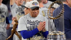 Dave Roberts calls criticism of Dodgers' spending 'lazy,' says rivals should 'look in the mirror' Melbourne School