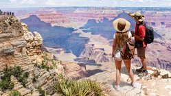 Hikers face urgent Grand Canyon heat warning after teen's death on popular trail Melbourne School