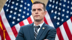 Outgoing House Democrat backs incumbent Republican lawmaker for re-election Melbourne School